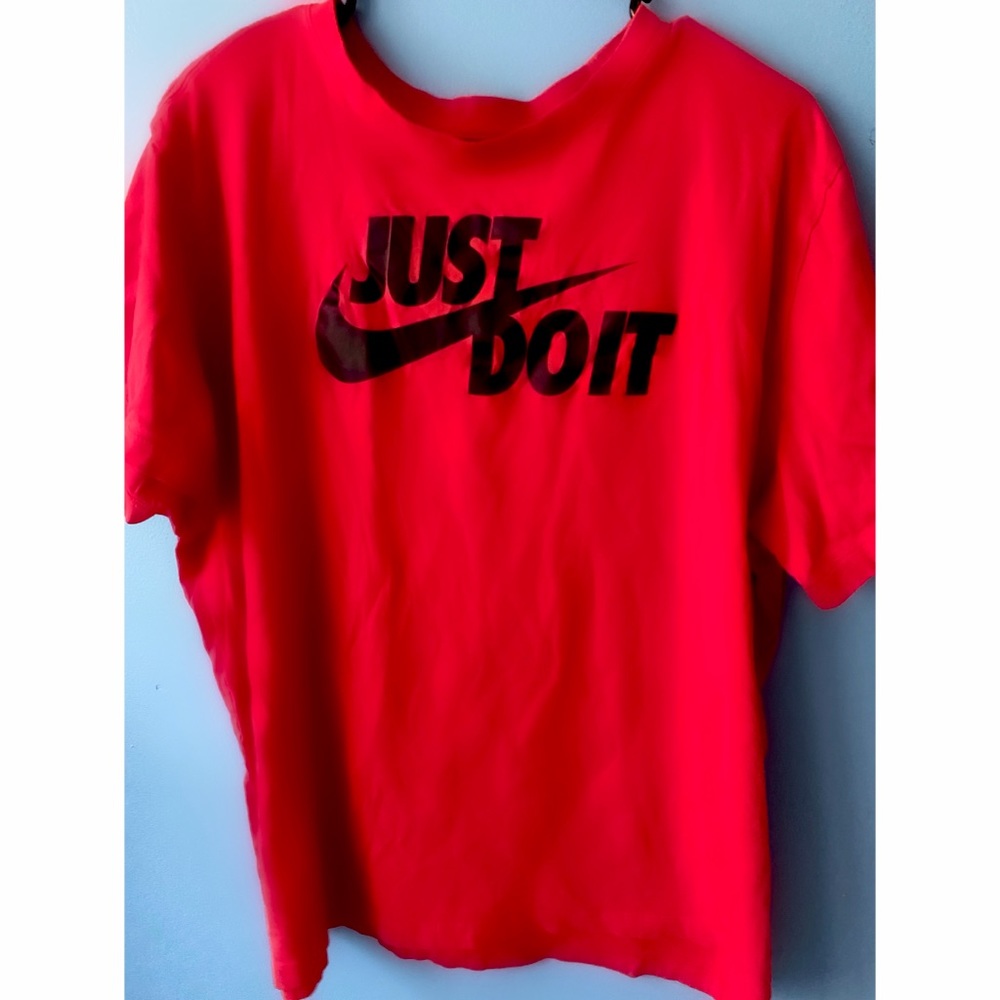 Nike Tee Size XXL